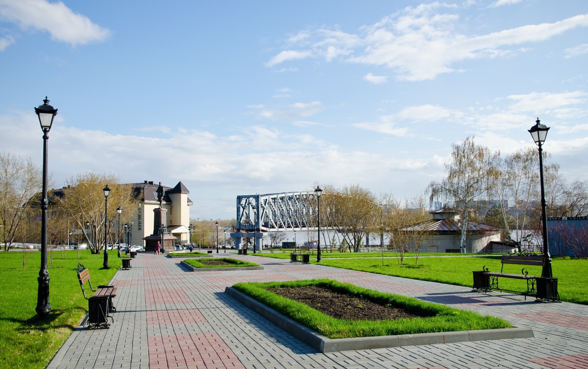 Михайловская набережная Новосибирск. Парк городское начало Новосибирск. Парк Михайловская набережная Новосибирск. Набережная Новосибирск городское начало.